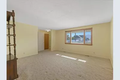 7060 S 2700 W, West Jordan, UT 84084 - Photo 5