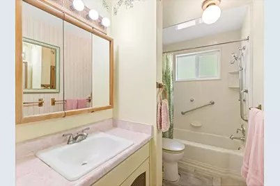 7060 S 2700 W, West Jordan, UT 84084 - Photo 9