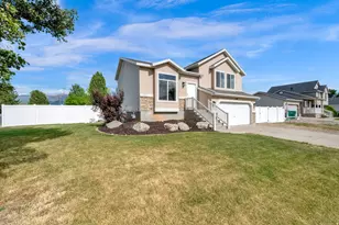 1108 N 3450 W, Layton, UT 84041 - Photo 3