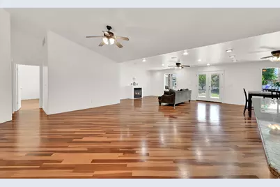 1111 S 2200 W, Syracuse, UT 84075 - Photo 17