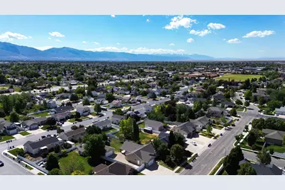 1111 S 2200 W, Syracuse, UT 84075 - Photo 47