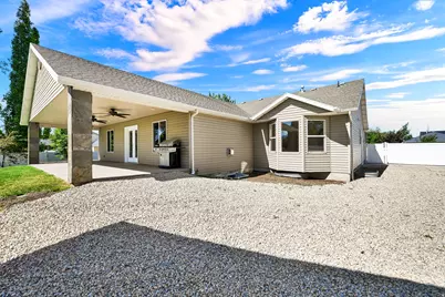 1111 S 2200 W, Syracuse, UT 84075 - Photo 35