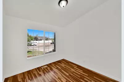 1111 S 2200 W, Syracuse, UT 84075 - Photo 23