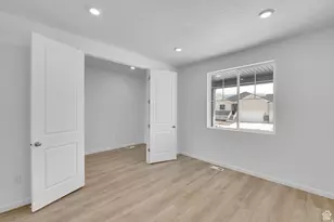 1991 E Burger St, Lake Point, UT 84074 - Photo 23