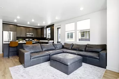 8345 S Iris Lumi Ln W #201, Midvale, UT 84047 - Photo 5