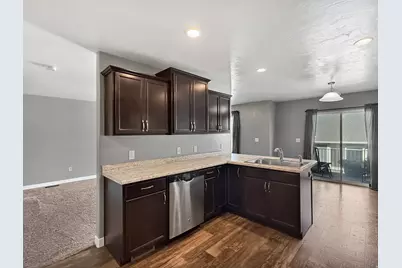 15152 S Gallant Dr, Bluffdale, UT 84065 - Photo 9