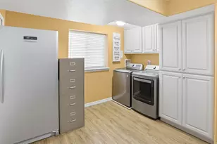 2647 W 2300 S, Syracuse, UT 84075 - Photo 31