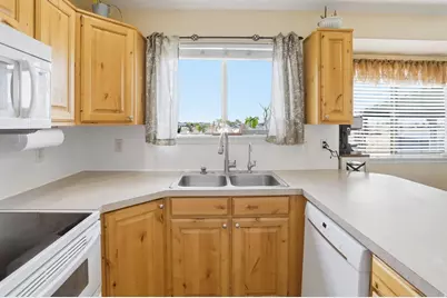2647 W 2300 S, Syracuse, UT 84075 - Photo 11