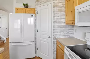 2647 W 2300 S, Syracuse, UT 84075 - Photo 13