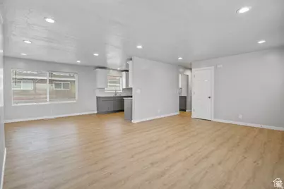 512 N 100 E, Orem, UT 84057 - Photo 9