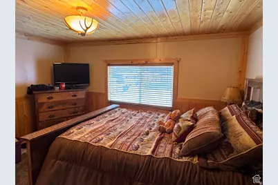 738 E Vanessa Ln, Garden City, UT 84028 - Photo 17