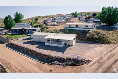 738 E Vanessa Ln, Garden City, UT 84028 - Photo 3