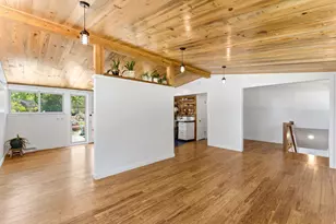 7211 S 2980 E, Cottonwood Heights, UT 84121 - Photo 11