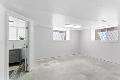 7211 S 2980 E, Cottonwood Heights, UT 84121 - Photo 31