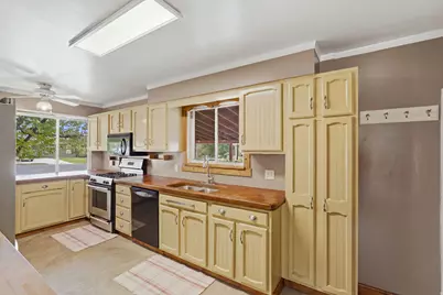 378 W 200 S, Bountiful, UT 84010 - Photo 11