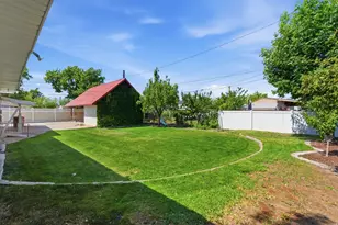 877 N 700 W, Provo, UT 84604 - Photo 35