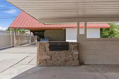 877 N 700 W, Provo, UT 84604 - Photo 31