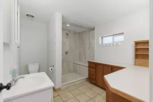 877 N 700 W, Provo, UT 84604 - Photo 21
