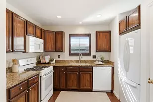 7792 N Kookaburra Ct, Eagle Mountain, UT 84005 - Photo 7