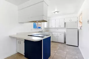 878 N Garnet E, Layton, UT 84041 - Photo 9