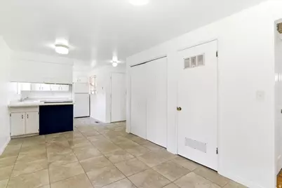 878 N Garnet E, Layton, UT 84041 - Photo 7