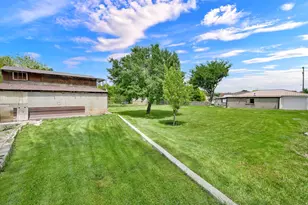 3068 S 8000 W, Magna, UT 84044 - Photo 33