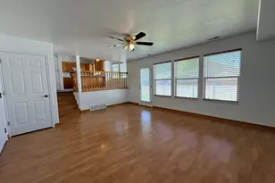 938 W 1520 N, Clinton, UT 84015 - Photo 9