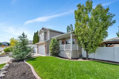 5776 W Discovery Dr, West Jordan, UT 84081 - Photo 33