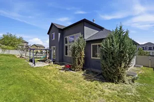 223 W Wildwood Dr, Saratoga Springs, UT 84045 - Photo 43