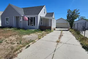336 Columbia Dr, East Carbon, UT 84520 - Photo 3