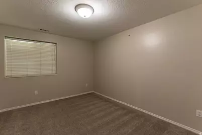 1828 W 1400 N, Clinton, UT 84015 - Photo 29