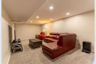 1828 W 1400 N, Clinton, UT 84015 - Photo 21