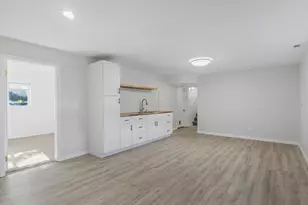 11462 S Hidden Valley Blvd E, Sandy, UT 84092 - Photo 21