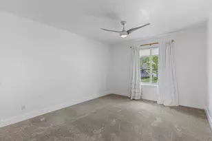 11462 S Hidden Valley Blvd E, Sandy, UT 84092 - Photo 13