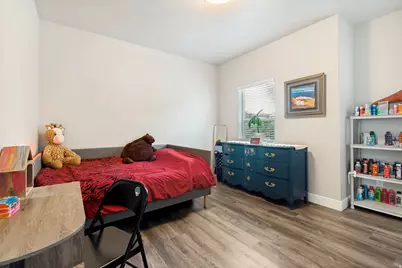 629 W Elberta Dr, Pleasant View, UT 84414 - Photo 15
