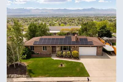 10032 S Blossom Dr, Sandy, UT 84092 - Photo 5