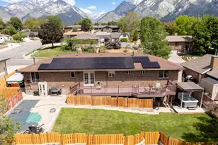 10032 S Blossom Dr, Sandy, UT 84092 - Photo 9