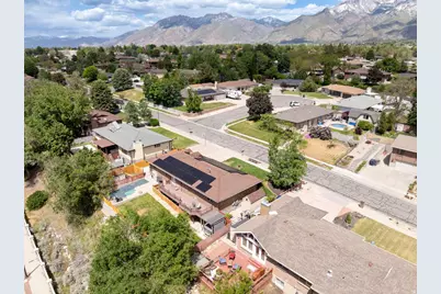 10032 S Blossom Dr, Sandy, UT 84092 - Photo 49
