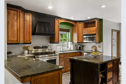 1764 Herbert Ave S, Salt Lake City, UT 84108 - Photo 11