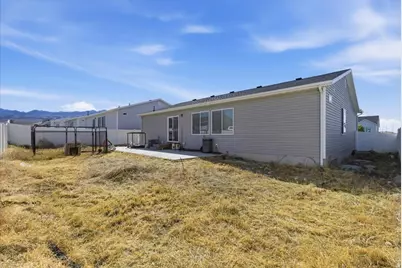 1127 W Honeycomb Dr, Grantsville, UT 84029 - Photo 17