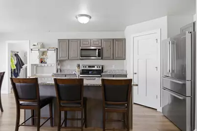 1127 W Honeycomb Dr, Grantsville, UT 84029 - Photo 3