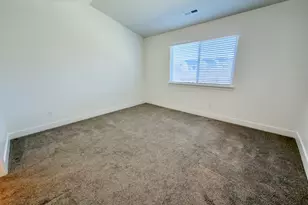 1023 N Ledger Dr, Saratoga Springs, UT 84045 - Photo 11