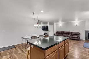 283 W Kestrel Dr, Saratoga Springs, UT 84045 - Photo 11