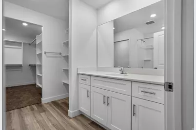 1886 S Queens Garden Dr, Washington, UT 84780 - Photo 15