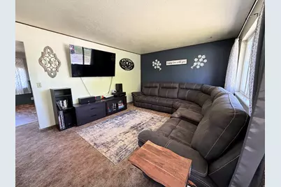 727 W 550 S, Tremonton, UT 84337 - Photo 3