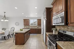 356 E Salem Park Cir, Salem, UT 84653 - Photo 13