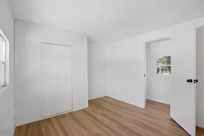 5067 S El Amador St, Holladay, UT 84117 - Photo 5