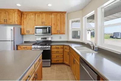 6345 N Salt Creek Rd, Honeyville, UT 84314 - Photo 13