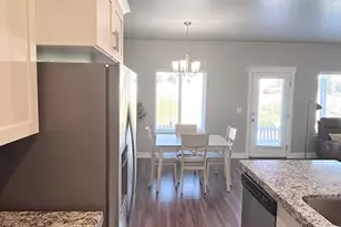 7427 N Cottage Ln, Eagle Mountain, UT 84005 - Photo 19