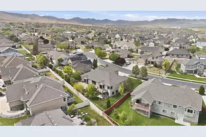 161 W Sweetbriar Ln, Saratoga Springs, UT 84045 - Photo 53